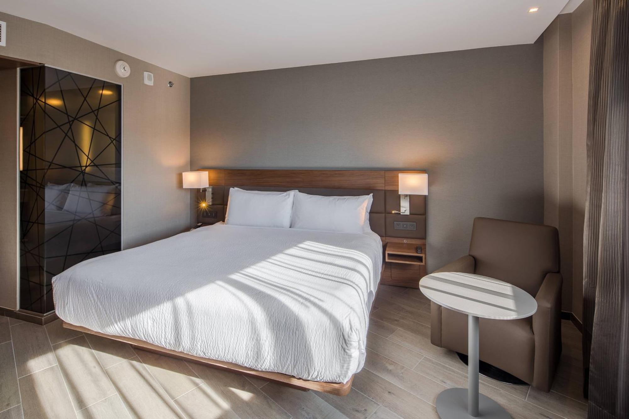 AC Hotel by Marriott Guadalajara Expo Zapopan Exteriör bild