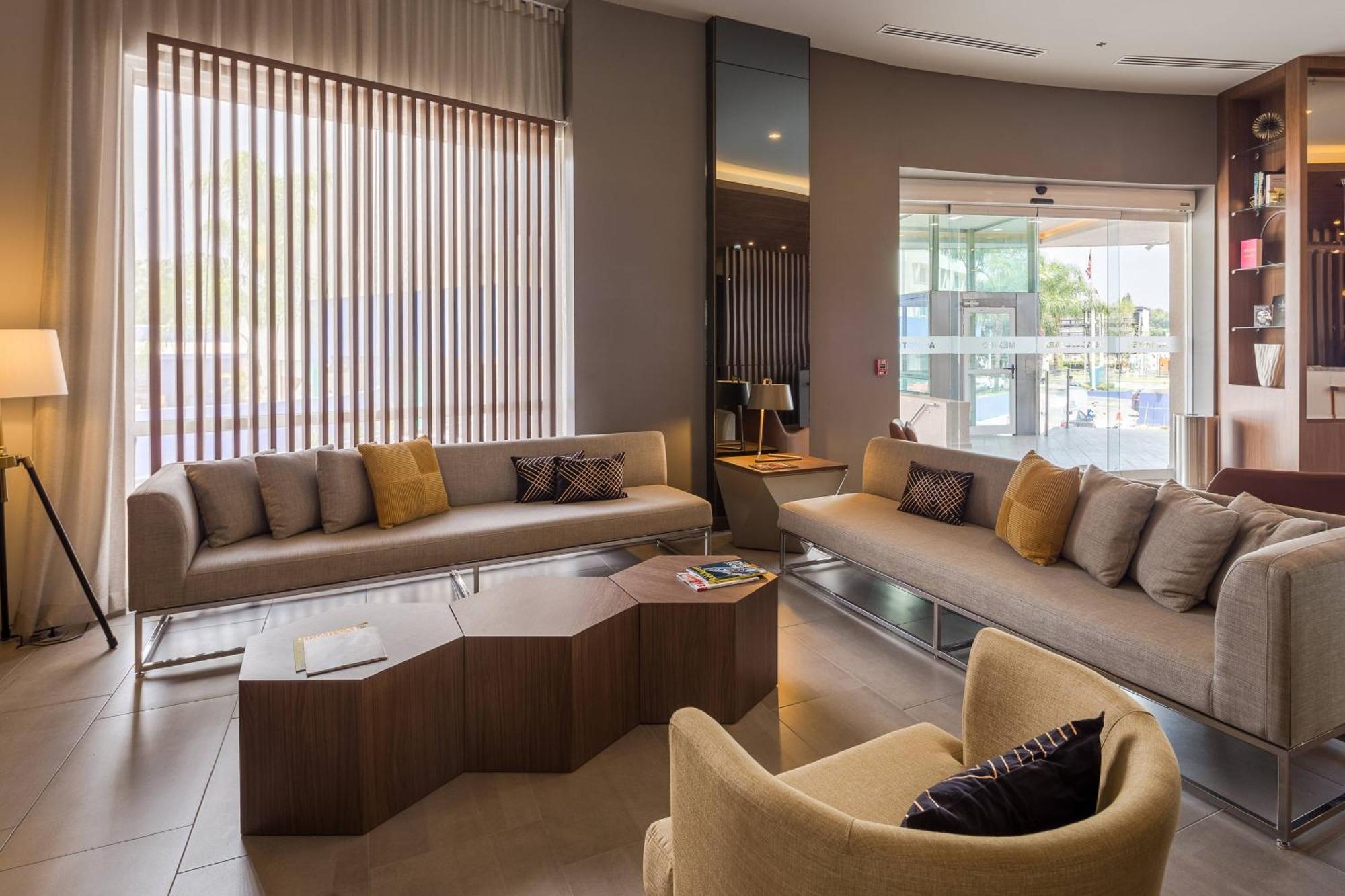 AC Hotel by Marriott Guadalajara Expo Zapopan Exteriör bild
