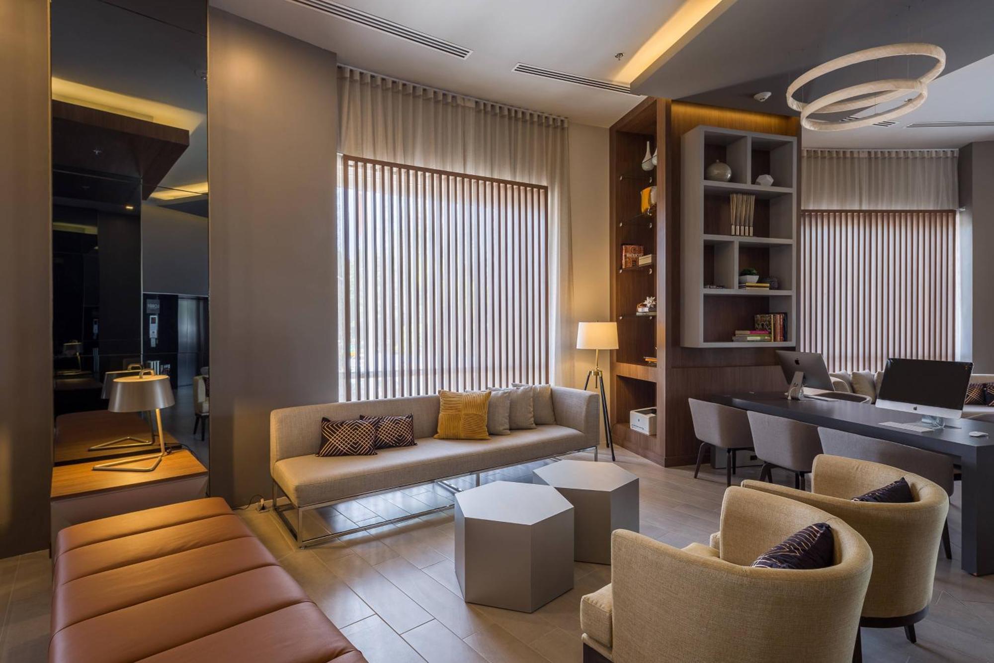 AC Hotel by Marriott Guadalajara Expo Zapopan Exteriör bild