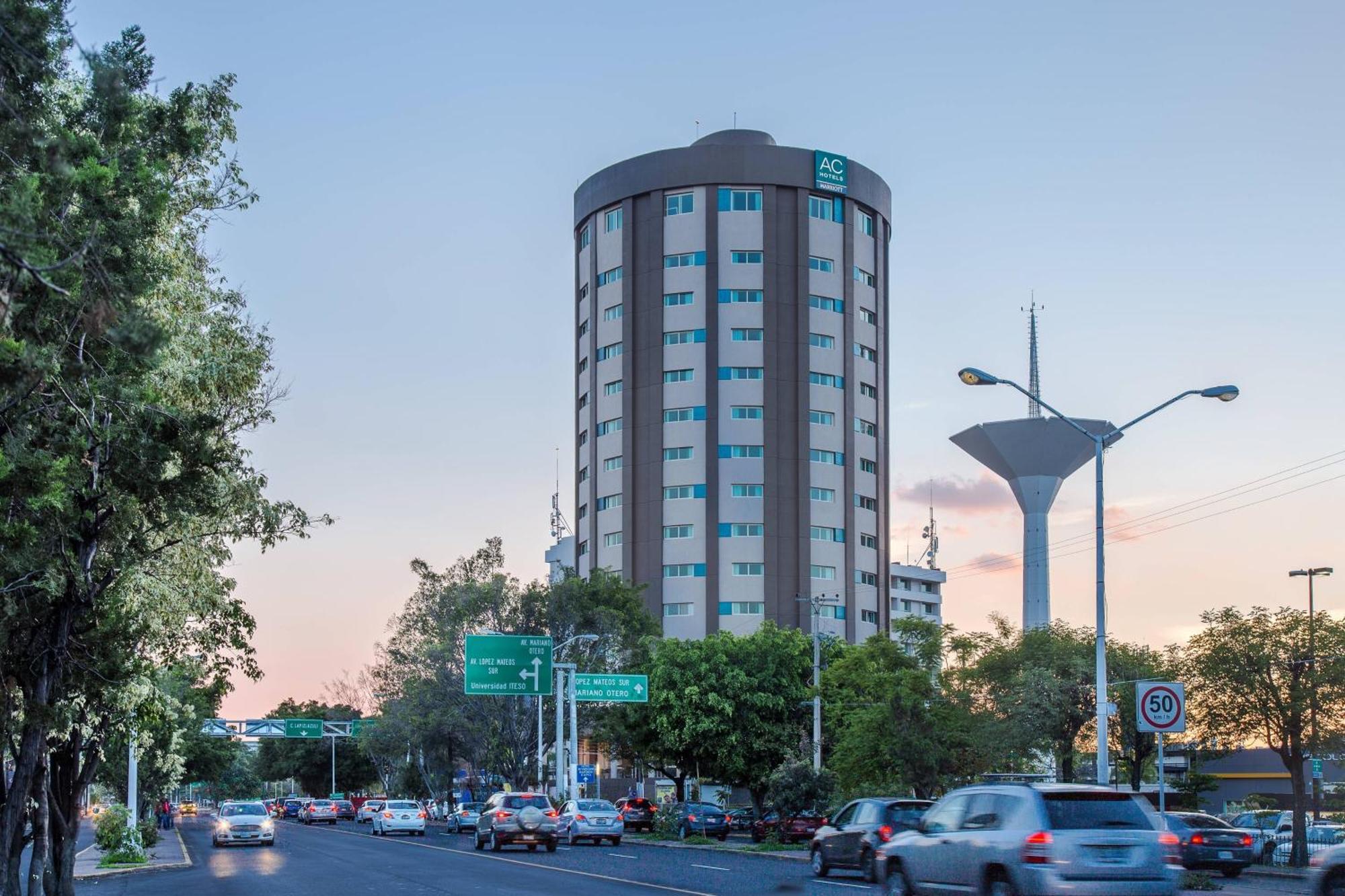 AC Hotel by Marriott Guadalajara Expo Zapopan Exteriör bild
